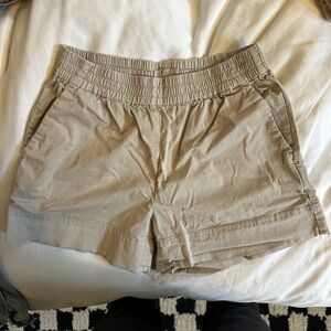 Everlane Khaki Pull on Shorts